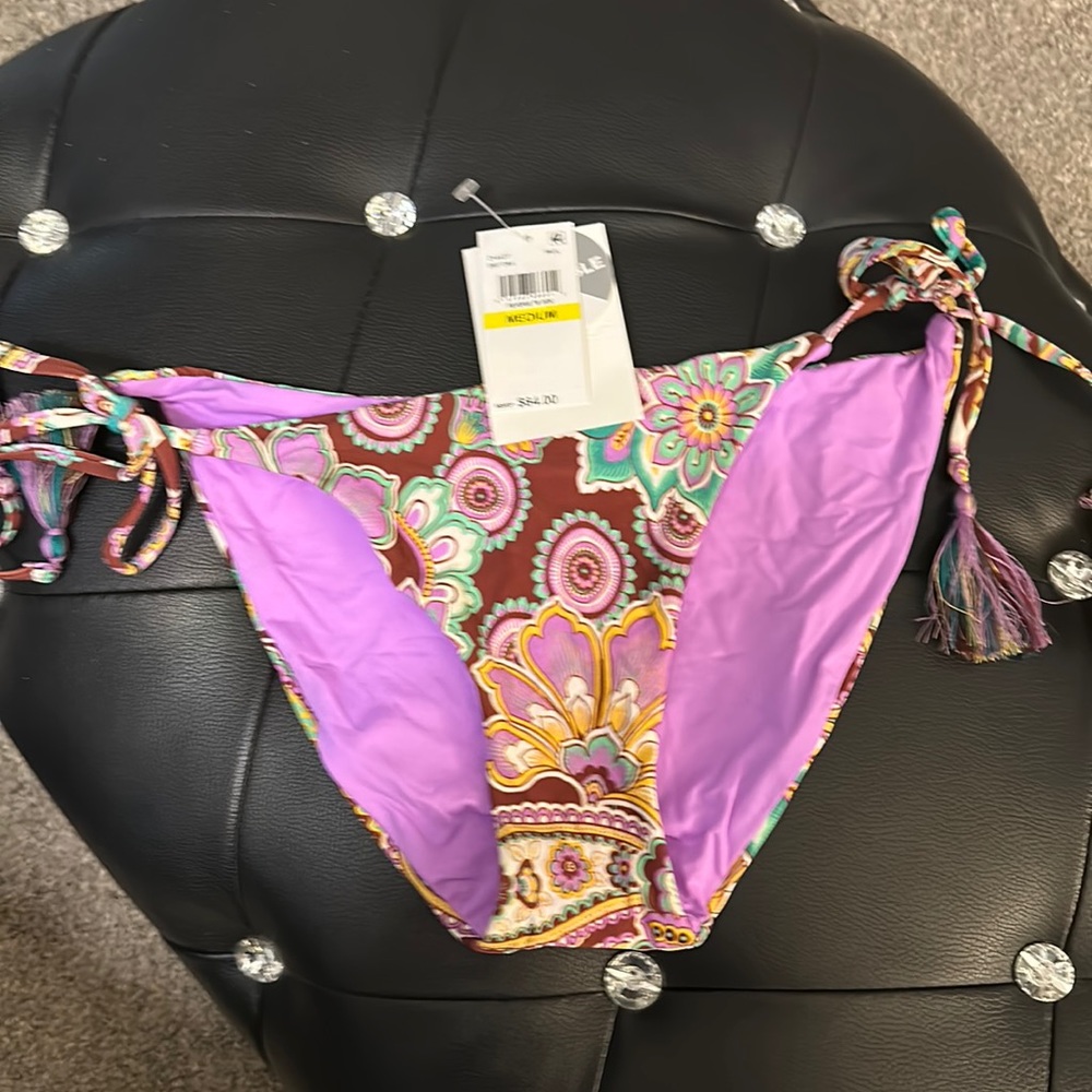 Becca string bikini bottoms medium nwt